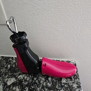 Shoe Boot Stretcher 1PCS Universal Size Men Women Cowboy Boot  Adjustable